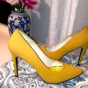 Dark Mustard Cape Robbin Pumps